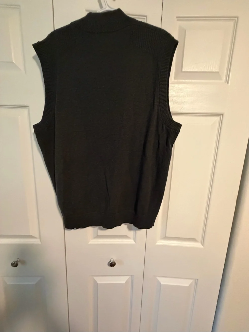 Roundtree & Yorke Men’s Quarter-Zip Sweater Vest – XL – NWT - Picture 2 of 11
